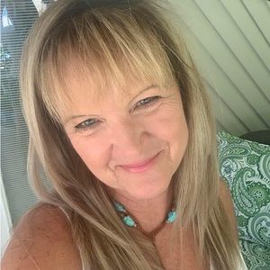 Meet your Posher, Sandra